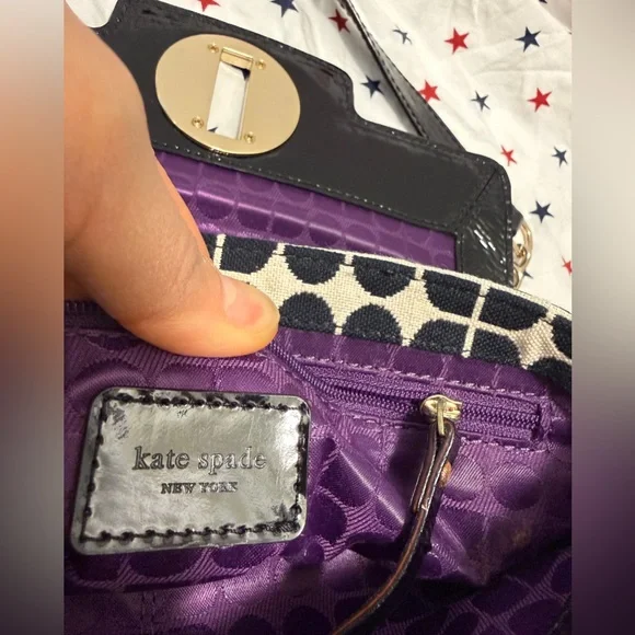 Chain Shoulder Bag - Picture 9 of 11